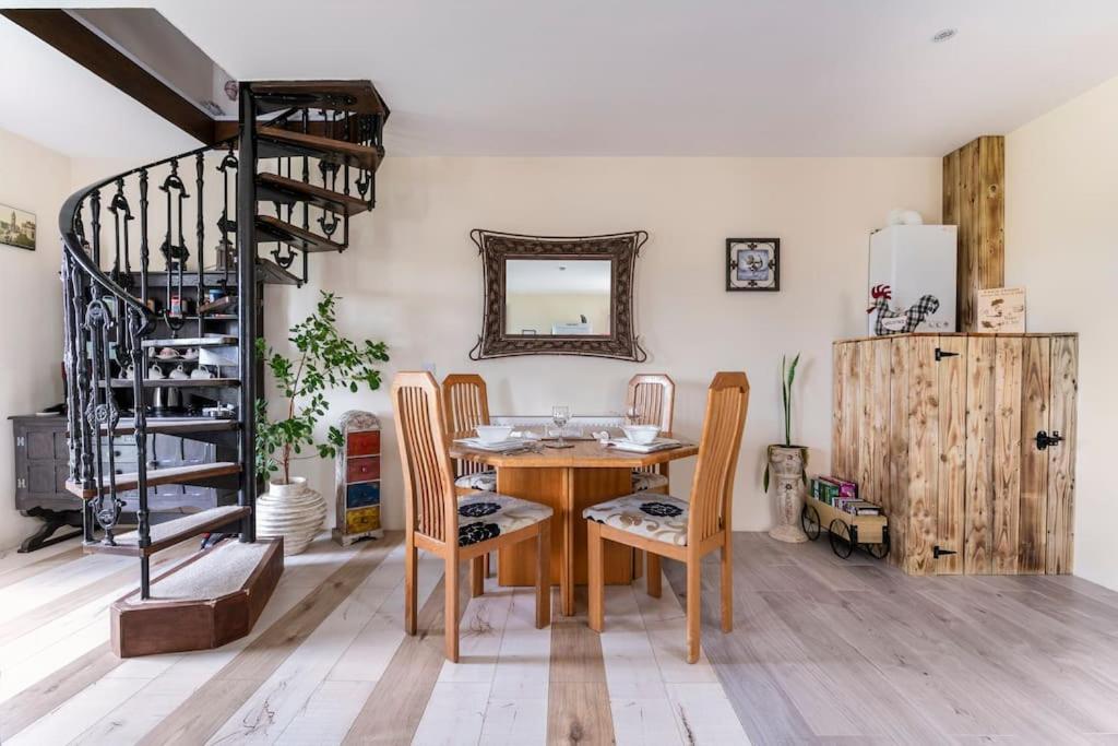 The Gate House Villa Kirkistown Dış mekan fotoğraf